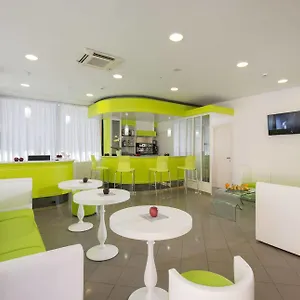 https://hotel-scarlet.riccione-hotels.org